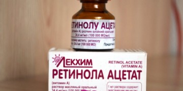 Vitamine A dans l'huile capillaire