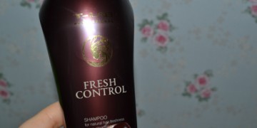 Un shampooing doux à usage fréquent