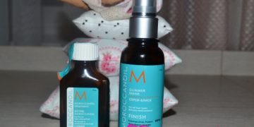 Spray de brillance pour cheveux à l'huile marocaine