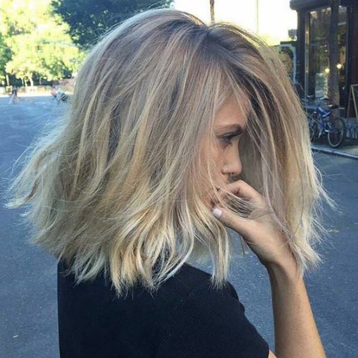 Coupe de cheveux longue au carré