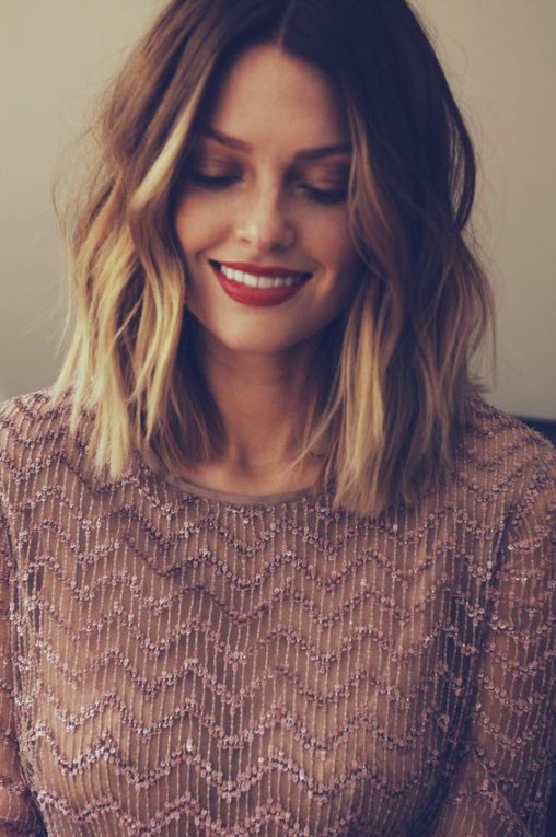 Coupe de cheveux longue au carré