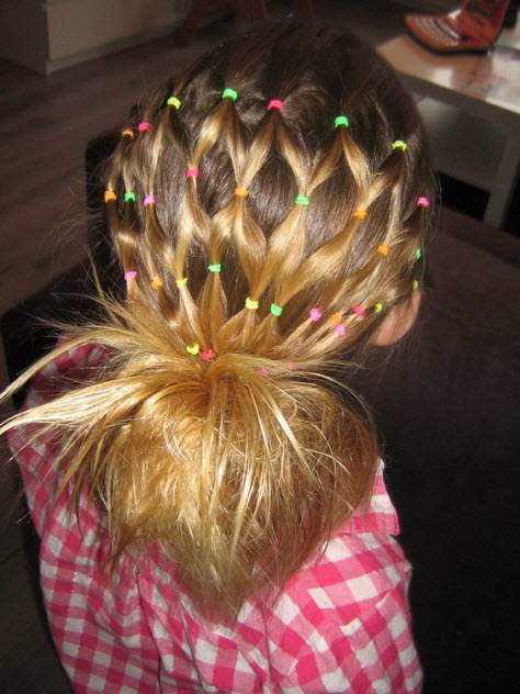 Coiffures intéressantes pour les filles: photo