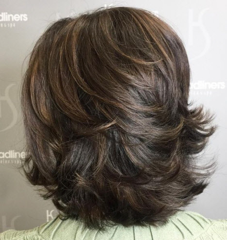 Coloration des cheveux qui rajeunit