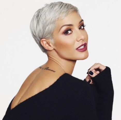 Photos réelles de coupes de cheveux après 40 ans: photo