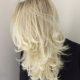 Coupe de cheveux en cascade pour cheveux longs