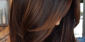 Photo de coupes de cheveux pour cheveux longs sans frange