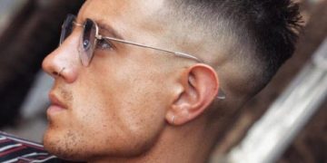 Coupes de cheveux pour hommes à la mode 2024 pour cheveux mi-longs