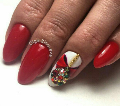 Manucure rouge nouvel an