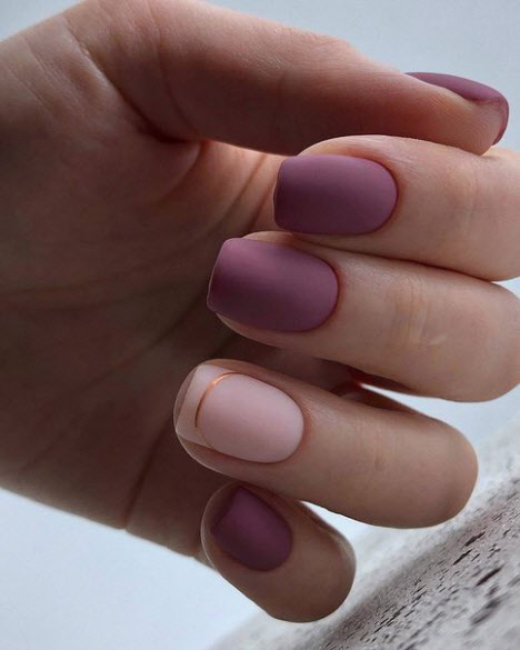 Manucure mate pour ongles courts