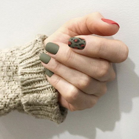 Imprimé animal sur les ongles 2024