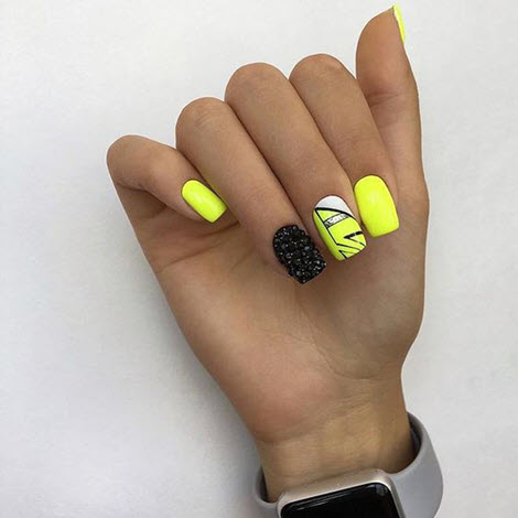 Conception d'ongles d'été 2024 pour les ongles courts