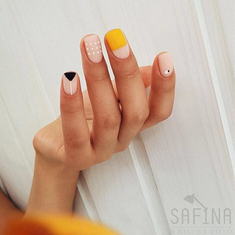 Conception d'ongles d'été 2024 pour les ongles courts