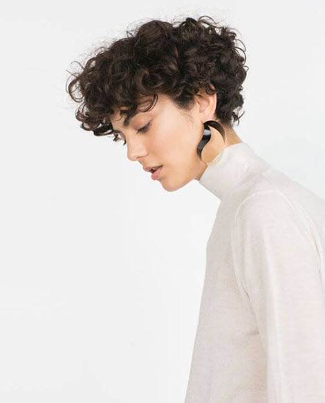 Coiffures à la mode avec boucles 2024 pour différentes longueurs de cheveux