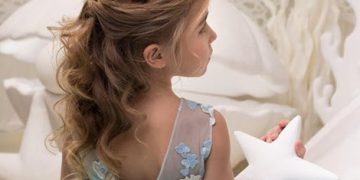 Coiffures pour les filles au bal de la maternelle