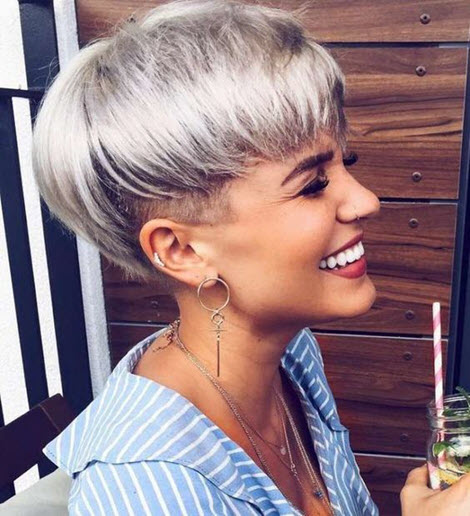 Coupes de cheveux courtes à la mode 2024-2025