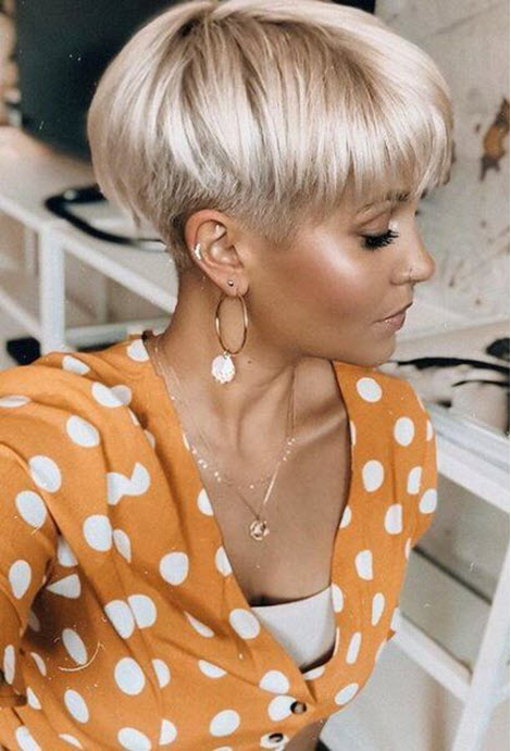 Coupes de cheveux courtes à la mode 2024-2025