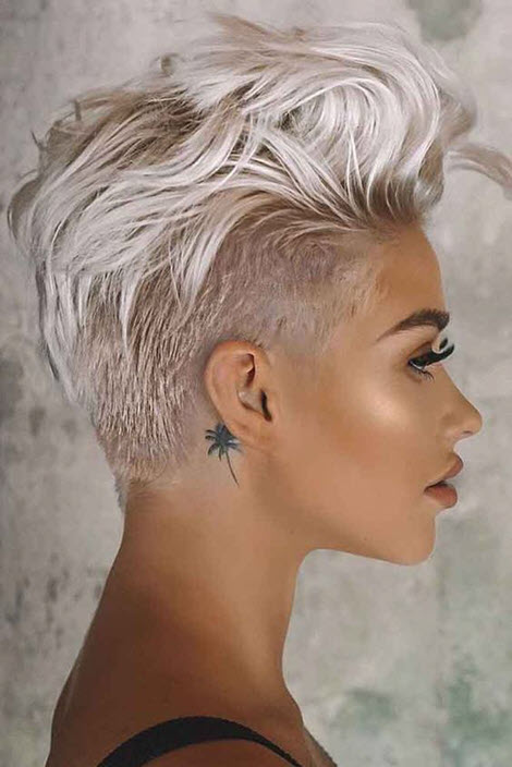 Coupes de cheveux courtes à la mode 2024-2025