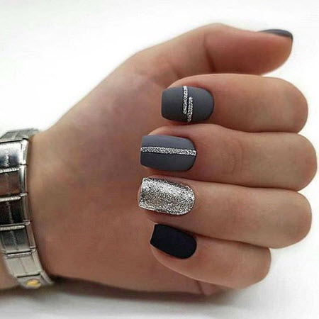 Manucure grise pour ongles courts et longs