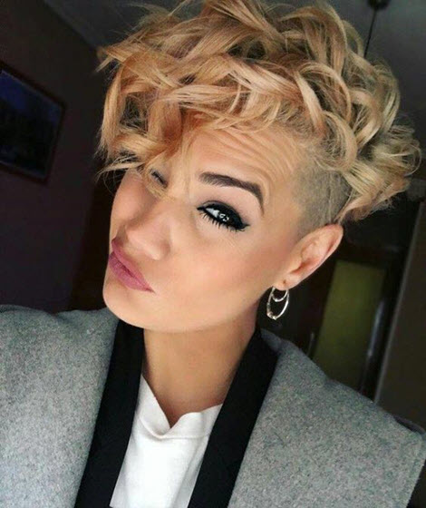 Coupes de cheveux courtes à la mode 2024-2025