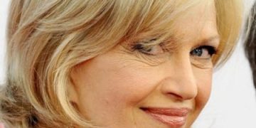 Photo nouvelles coupes de cheveux pour les femmes de plus de 50 ans