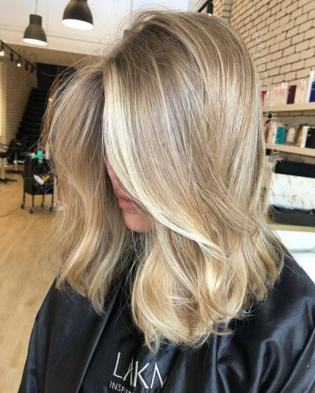 Belle couleur de cheveux tendance