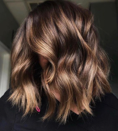 Belle couleur de cheveux tendance