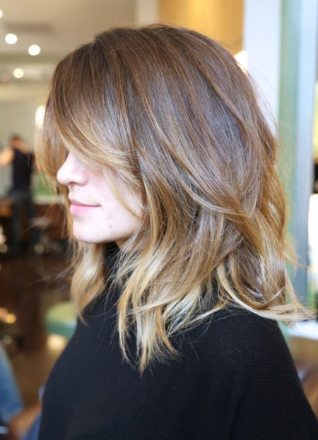 Belles options de coupe de cheveux en cascade