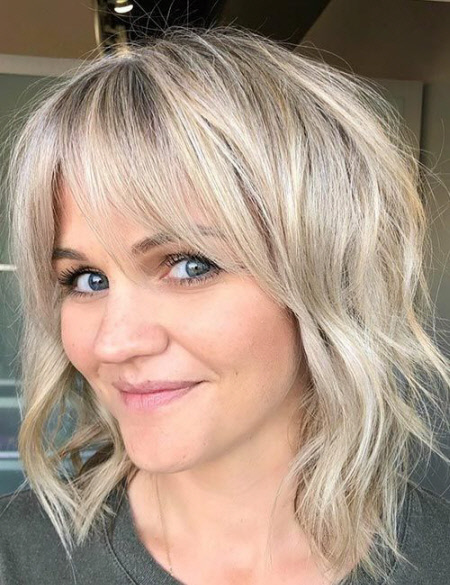 Coupes de cheveux à la mode pour les femmes de plus de 40 ans et plus de 50 ans
