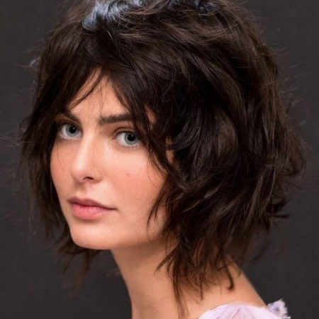 Coupes de cheveux à la mode pour les femmes de plus de 40 ans et plus de 50 ans